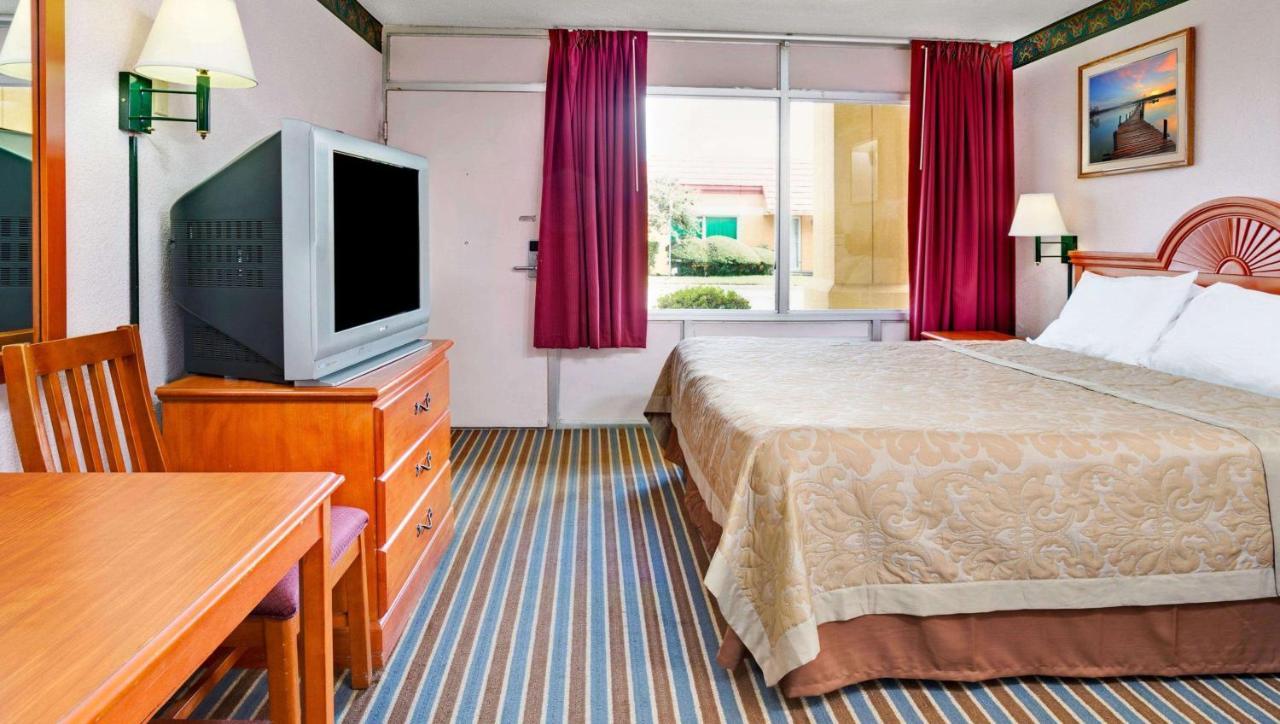 Magnuson Hotel Jacksonville Downtown Dış mekan fotoğraf